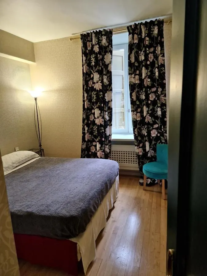Face Au Lac Annecy Apartment